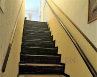 Treppe ins Obergeschoss