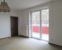Schlafzimmer mit Blick zum Balkon