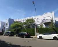 Straßenansicht von rechts