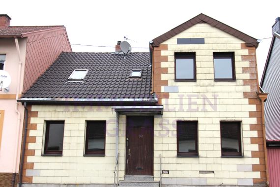 EINFAMILIENHAUS MIT GARTEN IN SPIESEN - IDEAL FÜR HANDWERKER