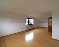 Großes Schlafzimmer